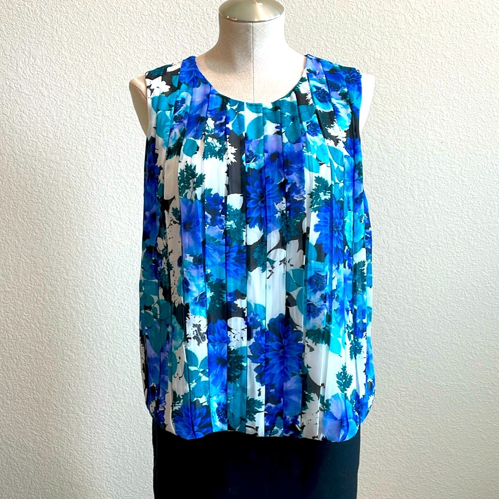 Calvin Klein Floral Sleeveless Top Large